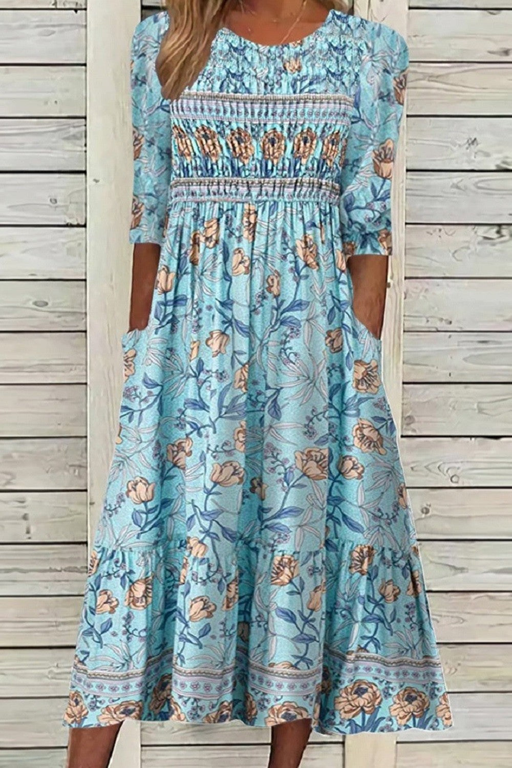 Darcie™ - Elegant floral dress with gentle tummy control