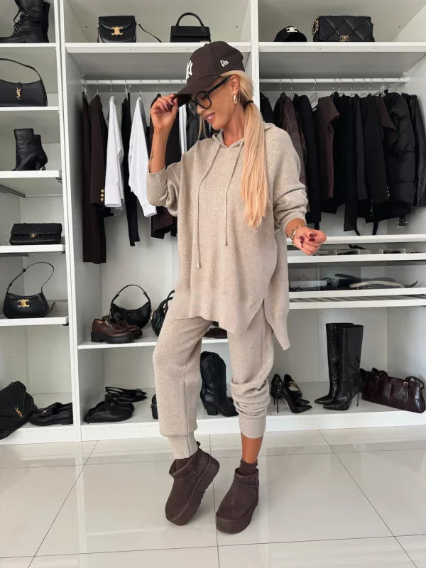 Camilla - Two-Piece Women's Set with Long Sleeves, Hood, and Round Neck