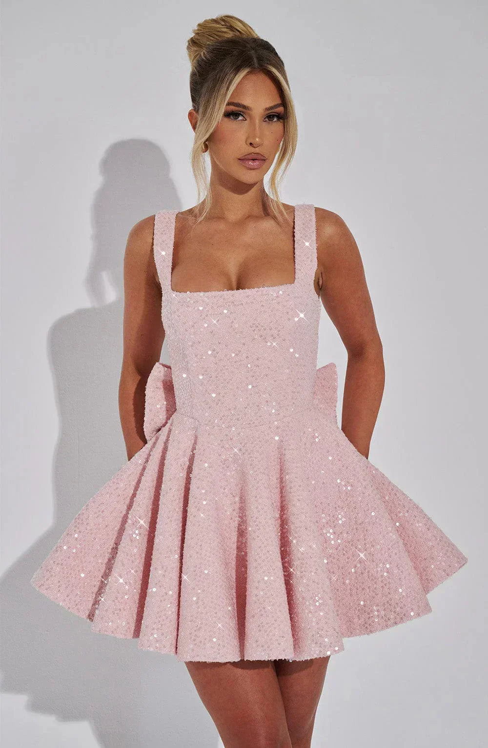 Hazel™ - Chic Mini Blush Dress