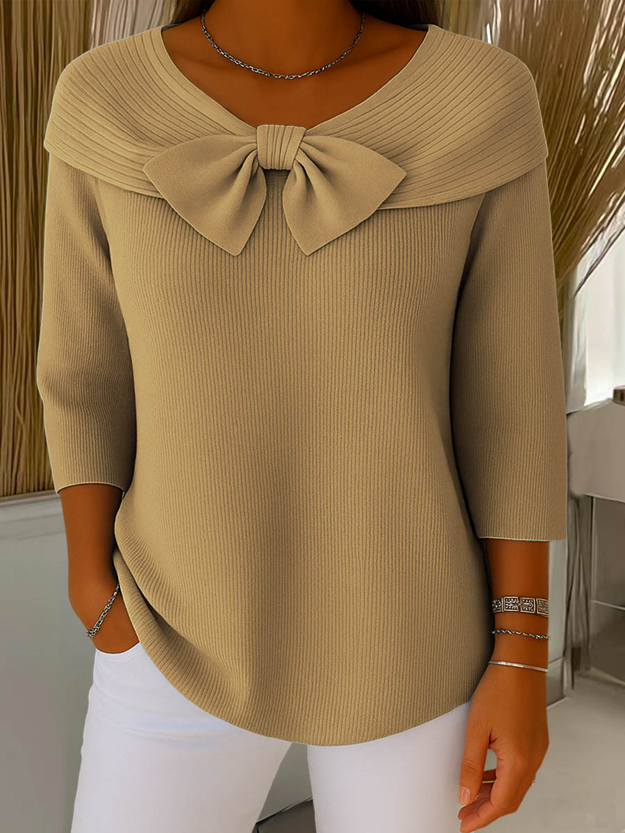 Helen™ - Elegant knitted sweater with bow detail