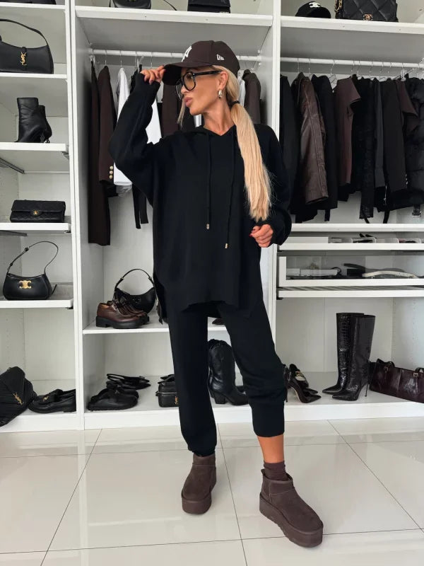 Camilla - Two-Piece Women's Set with Long Sleeves, Hood, and Round Neck