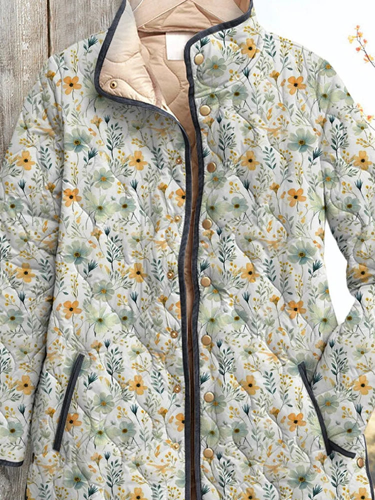 Beautiful floral pattern on a casual, quilted women's jacket