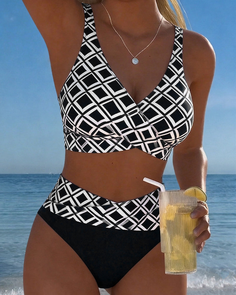 Martina | Checked bikini with wire-free bra and high-cut briefs