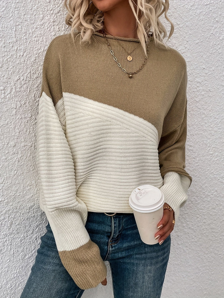 Zelda™ - Elegant Color Block Pullover