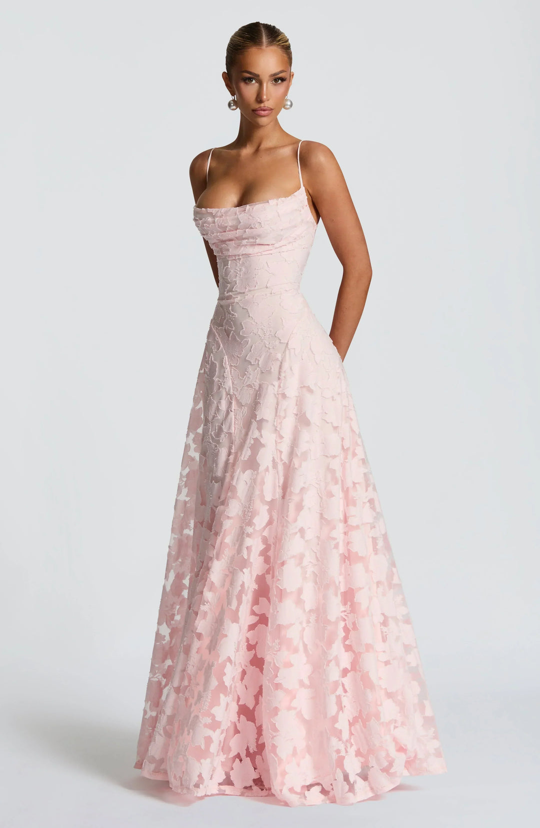 Lucina | Elegant maxi dress with timeless sophistication