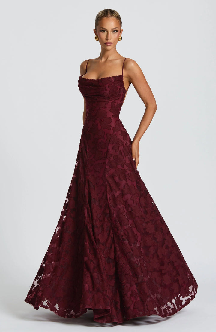 Lucina | Elegant maxi dress with timeless sophistication