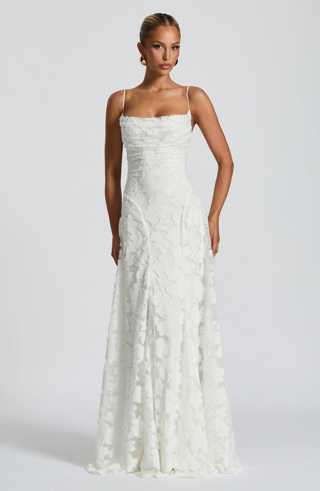 Lucina | Elegant maxi dress with timeless sophistication