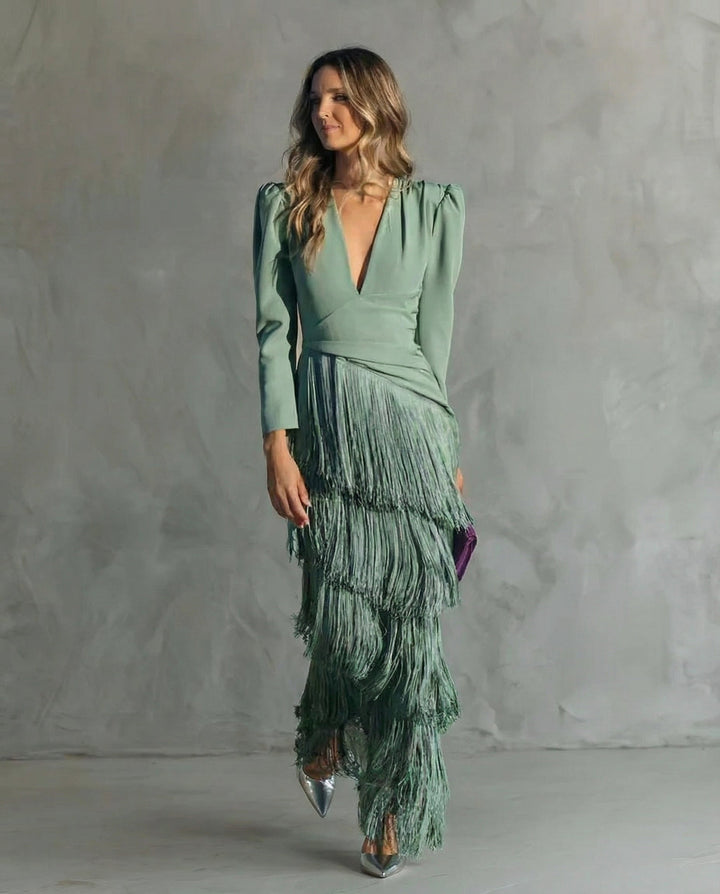 Clara | Chic dress with fringed sleeves