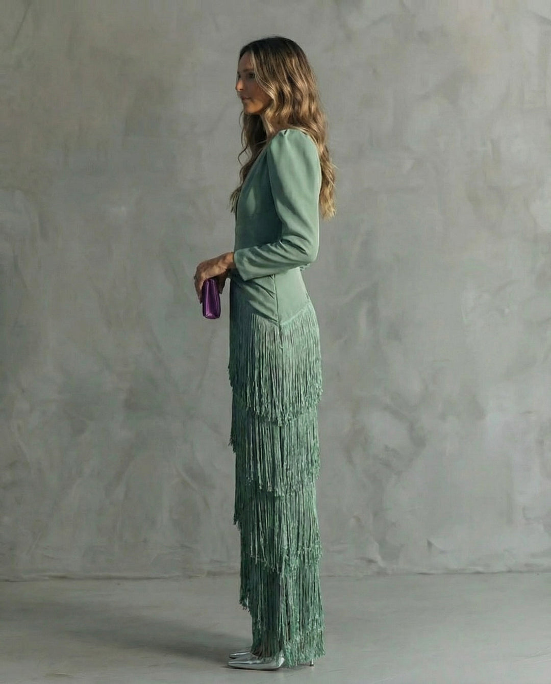 Clara | Chic dress with fringed sleeves