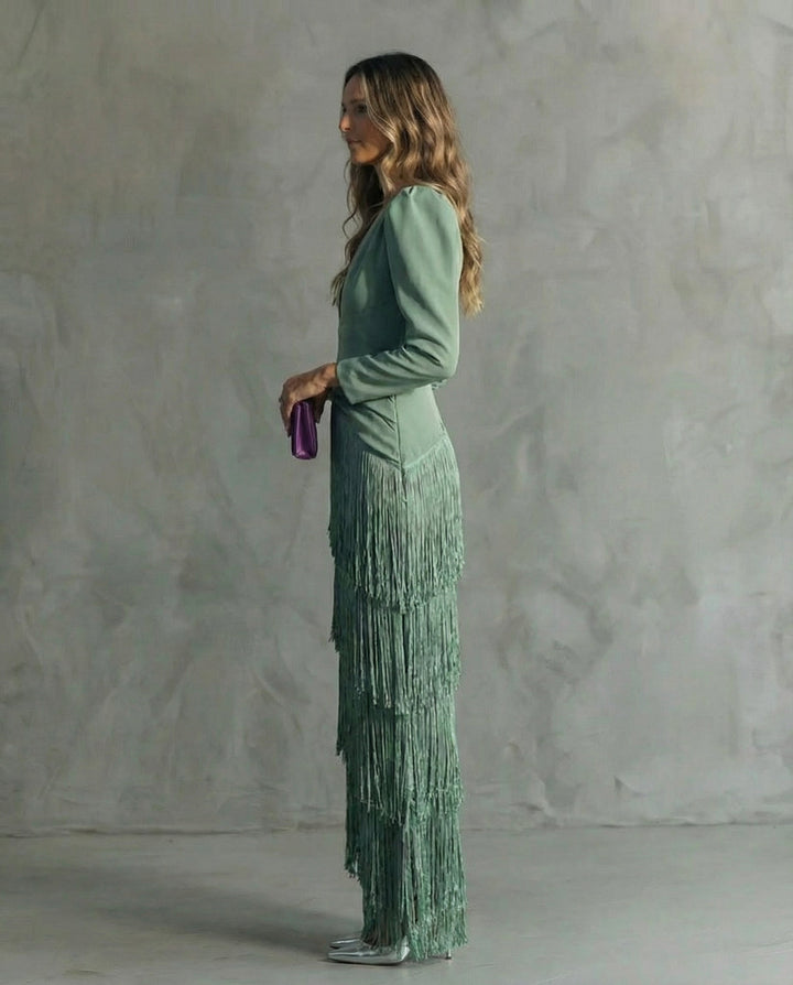 Clara | Chic dress with fringed sleeves