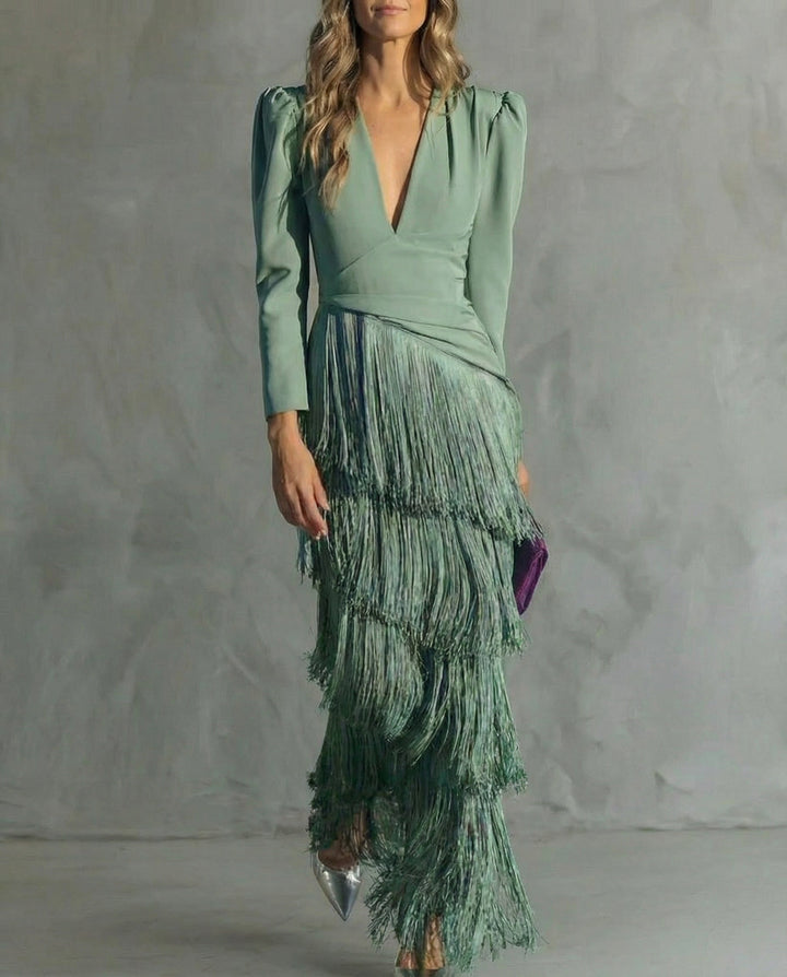 Clara | Chic dress with fringed sleeves