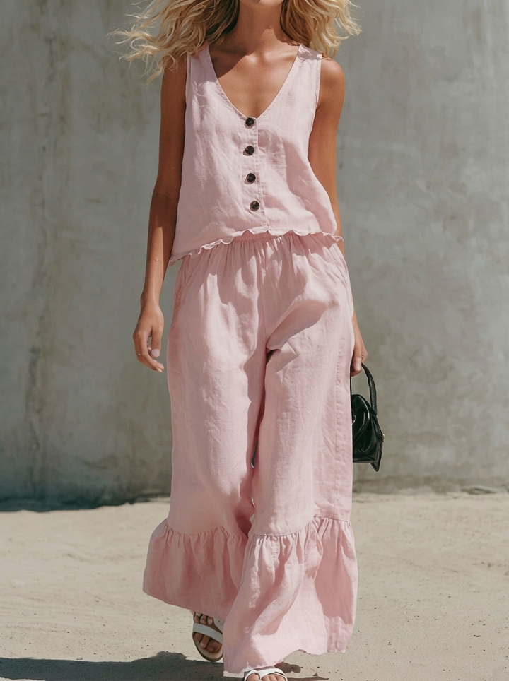 Sleeveless turtleneck top and pants set