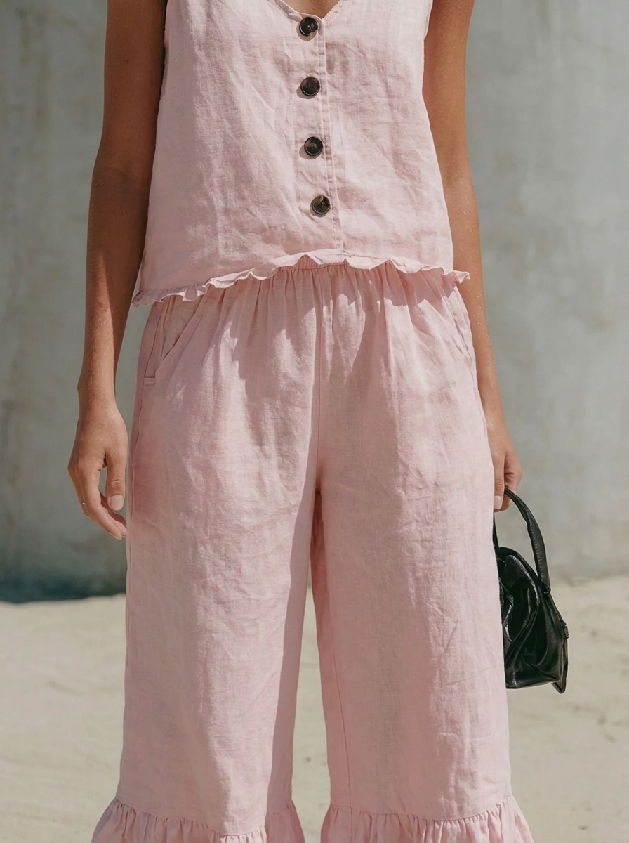 Sleeveless turtleneck top and pants set