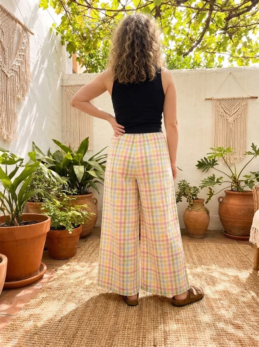 Chic fashion trousers