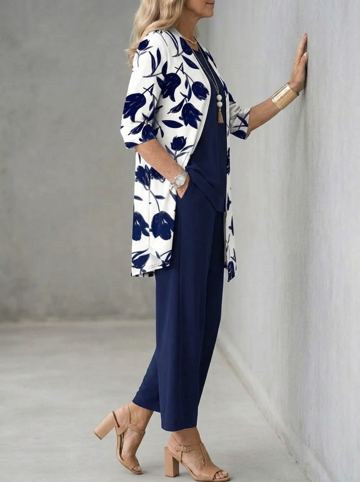 Chic Three-Piece Women's Set with Elegantly Flowing Design for Everyday Comfort