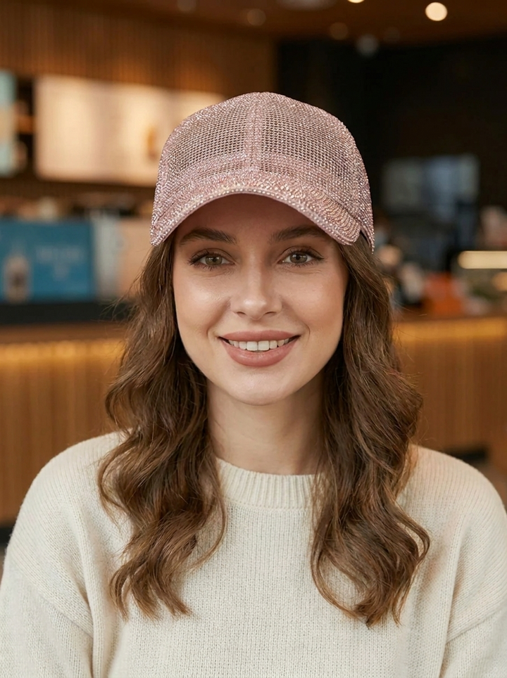 Women's baseball cap with mesh structure and sequins