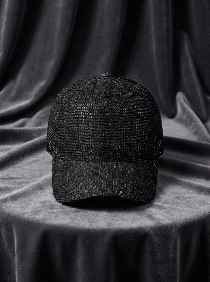 Women's baseball cap with mesh structure and sequins