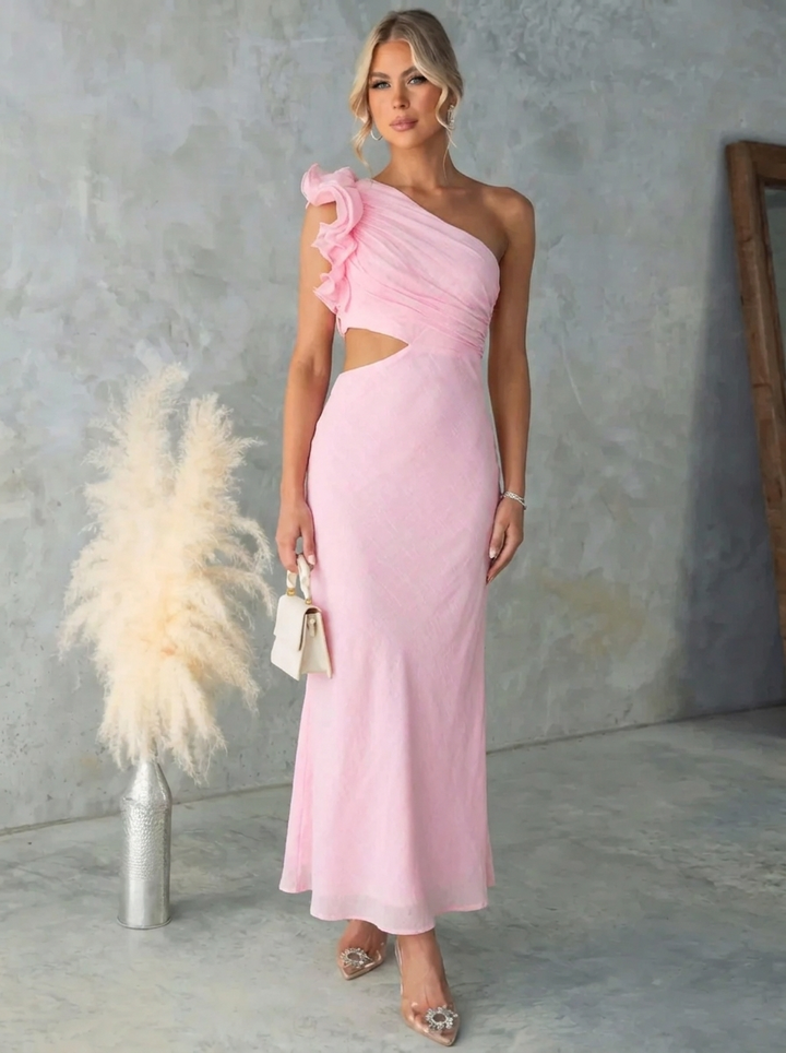 Women's maxi dress with one shoulder strap and ruffle