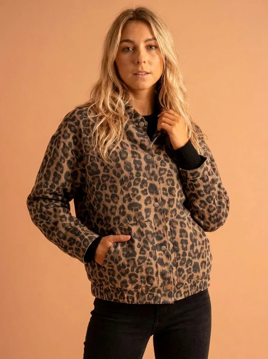 Katarzyna | Timeless Leopard-Print Jacket
