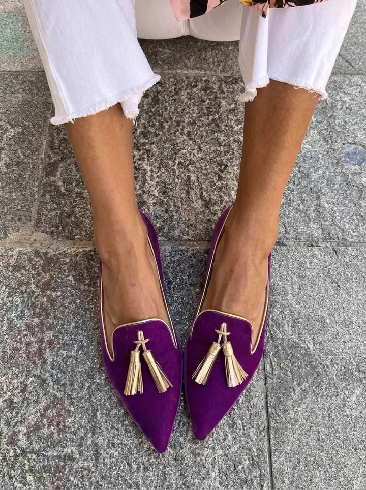 LOAFER WITH ELEGANT TASSeLS