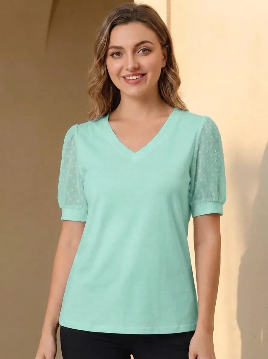 Lara | Elegant V-neck top