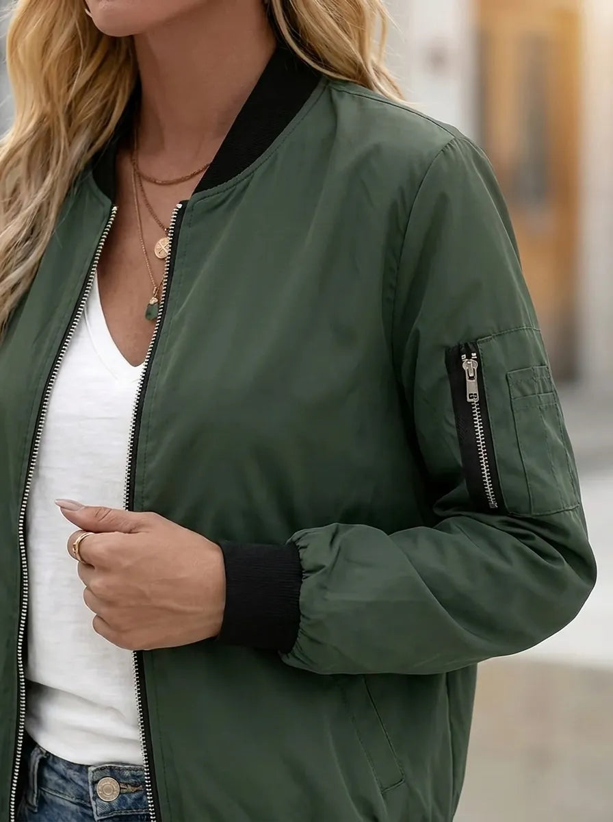 Women's bomber jacket with practical pockets and zipper closure