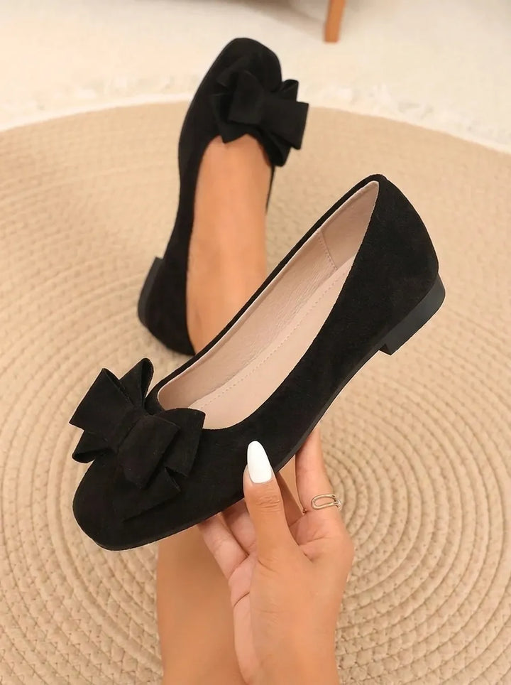 Chic Women's Bow Shoes with Stylish Chunky Heels