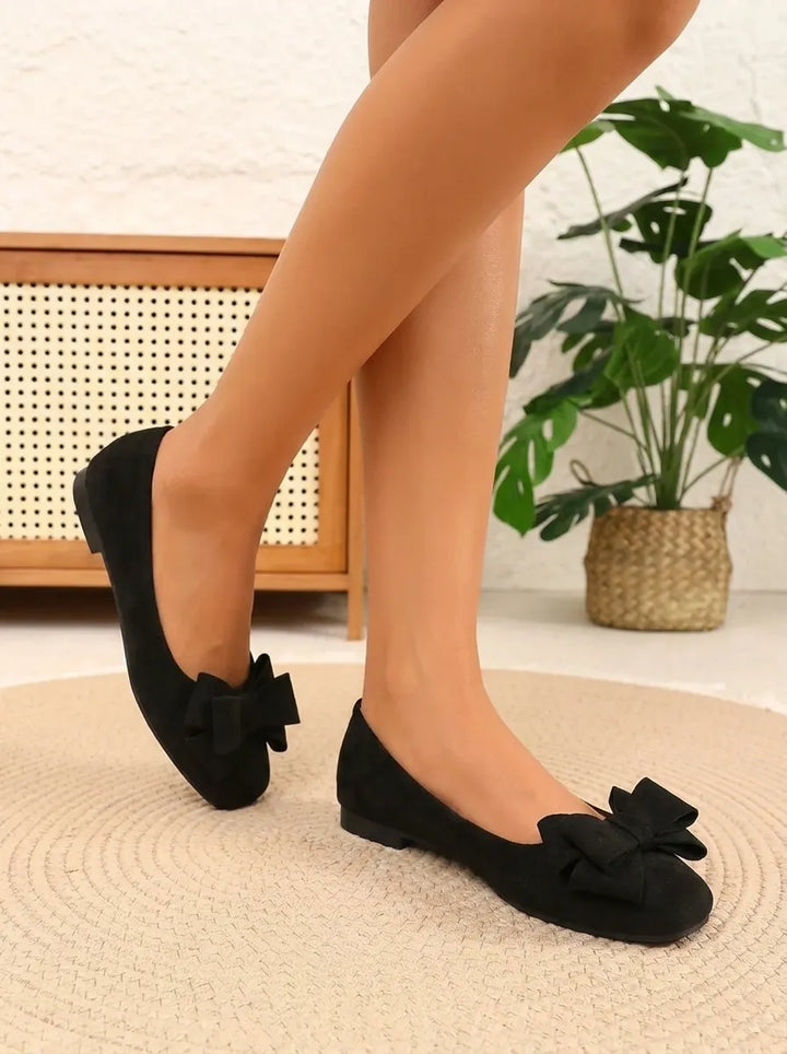 Chic Women's Bow Shoes with Stylish Chunky Heels