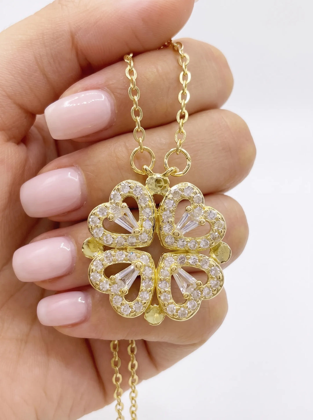 Clara - Timeless Clover Necklace