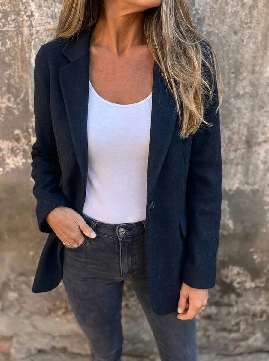 Lina - Classic Blazer with Effortless Elegance