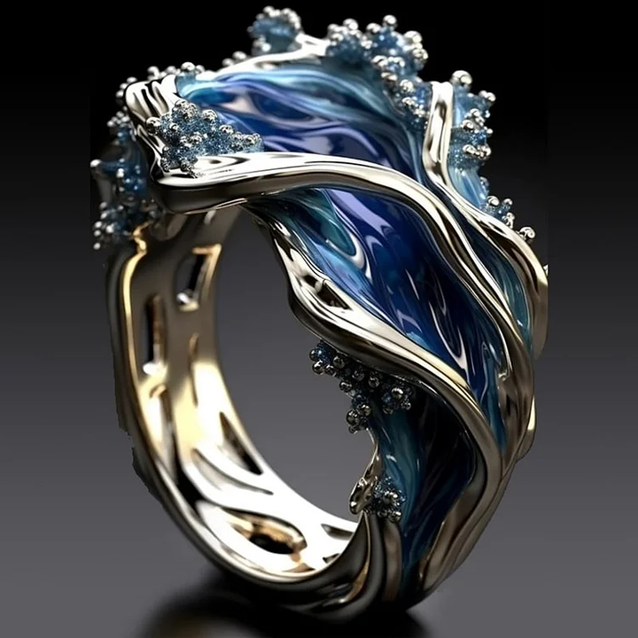 Retro Gold Ring with Wave Design