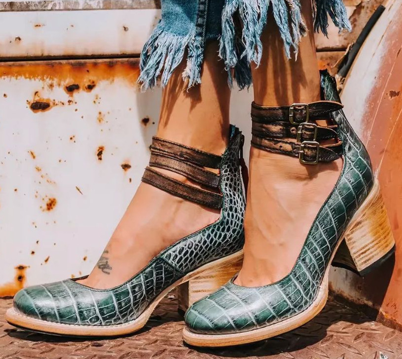 CAMILLE | Strap Pumps — comfortable block heel