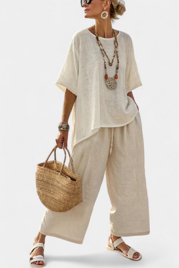 Beatrice – comfortable, essential blouse and wide trousers