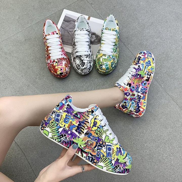 Mia - Women's Graffiti Print Platform Sneakers