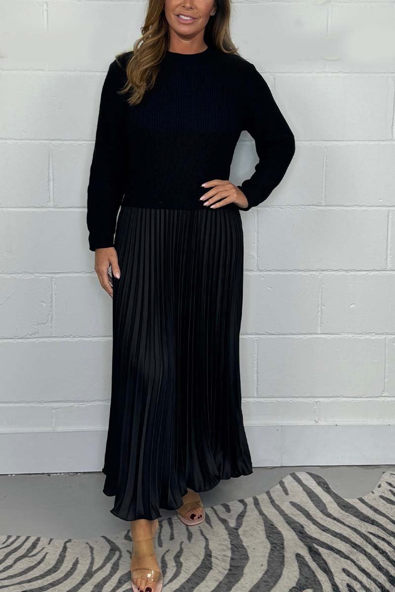 Dorotea - Long Sweater With Pleated Skirt