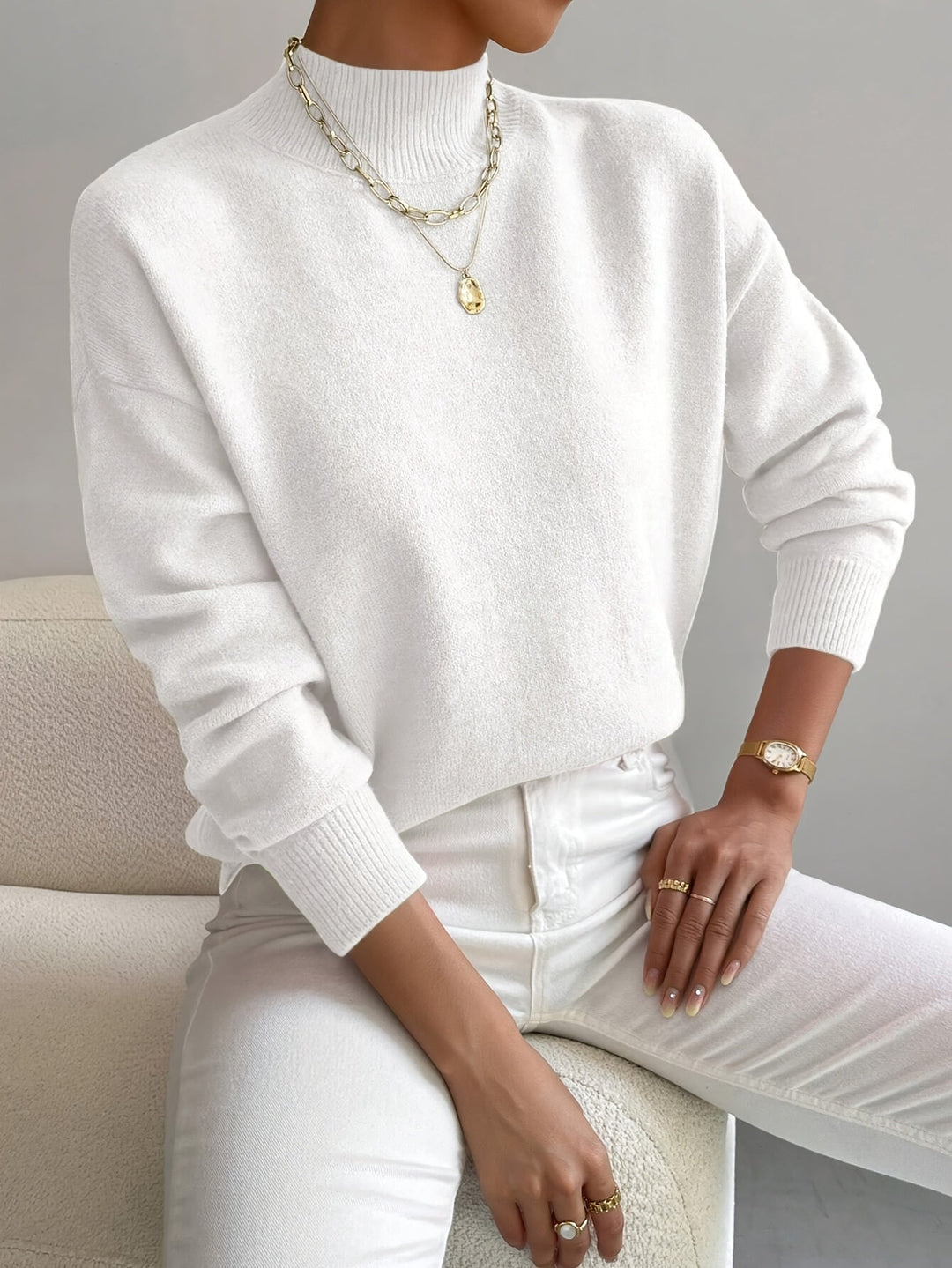 Donna™ – Classic Turtleneck Sweater