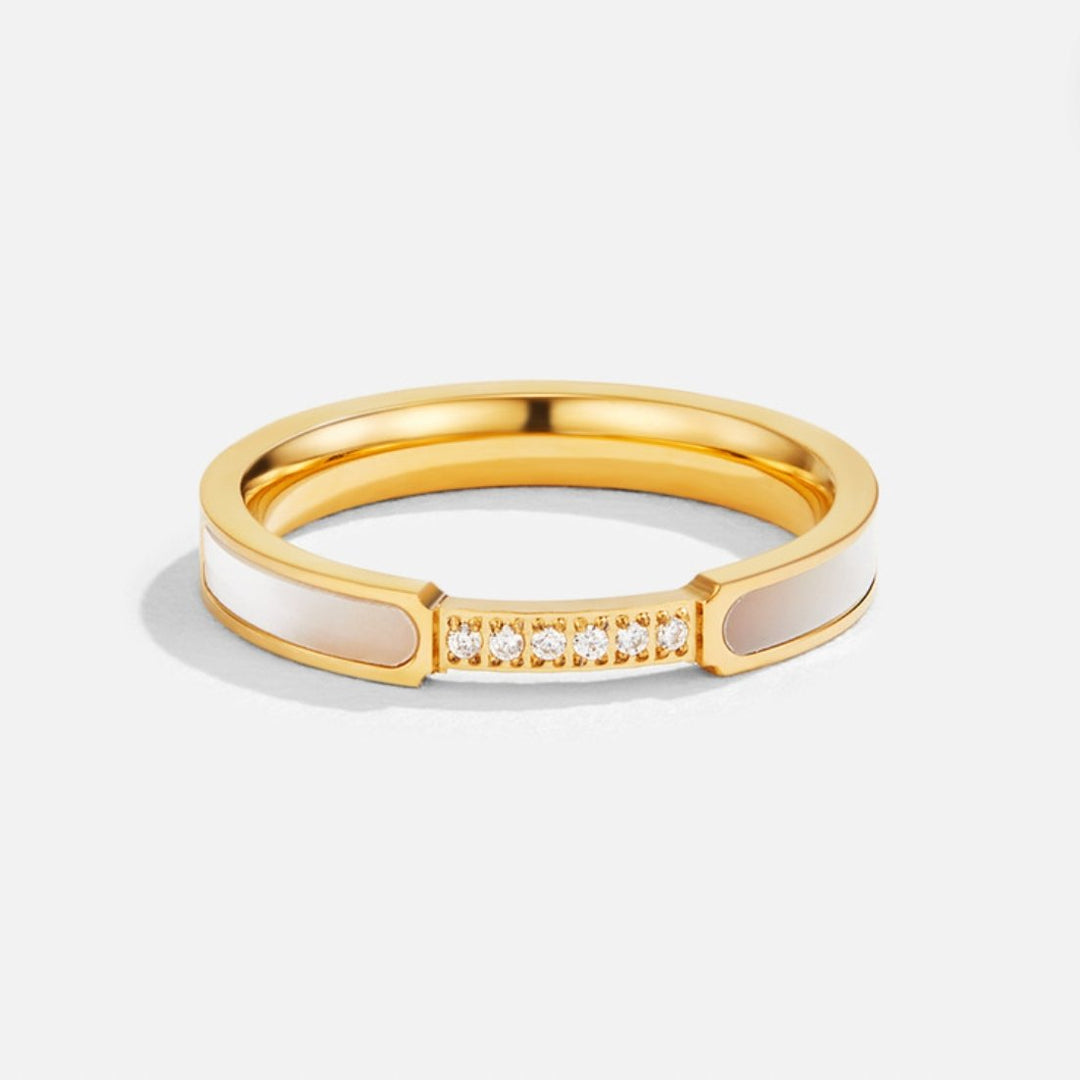 Bibiana - Pearl and Crystal Ring