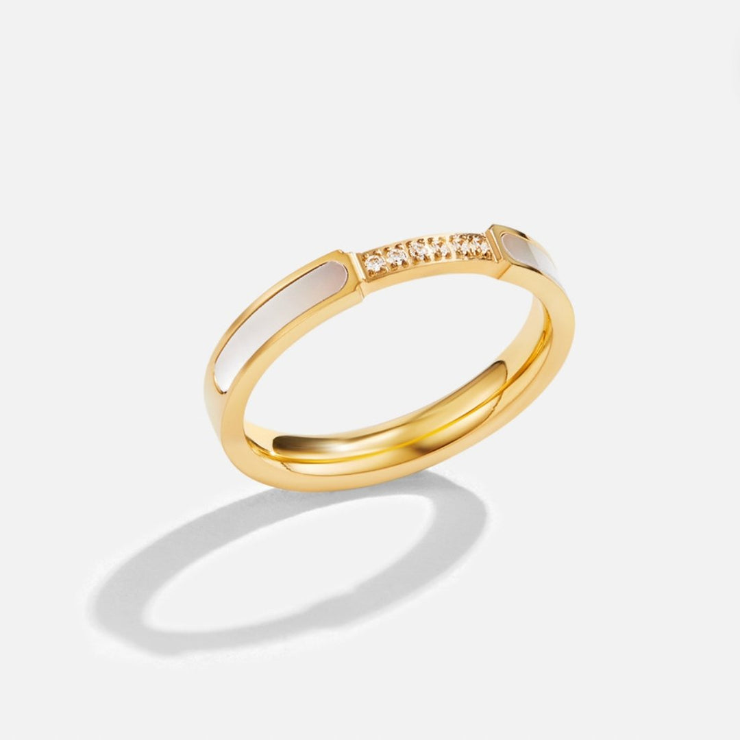 Bibiana - Pearl and Crystal Ring