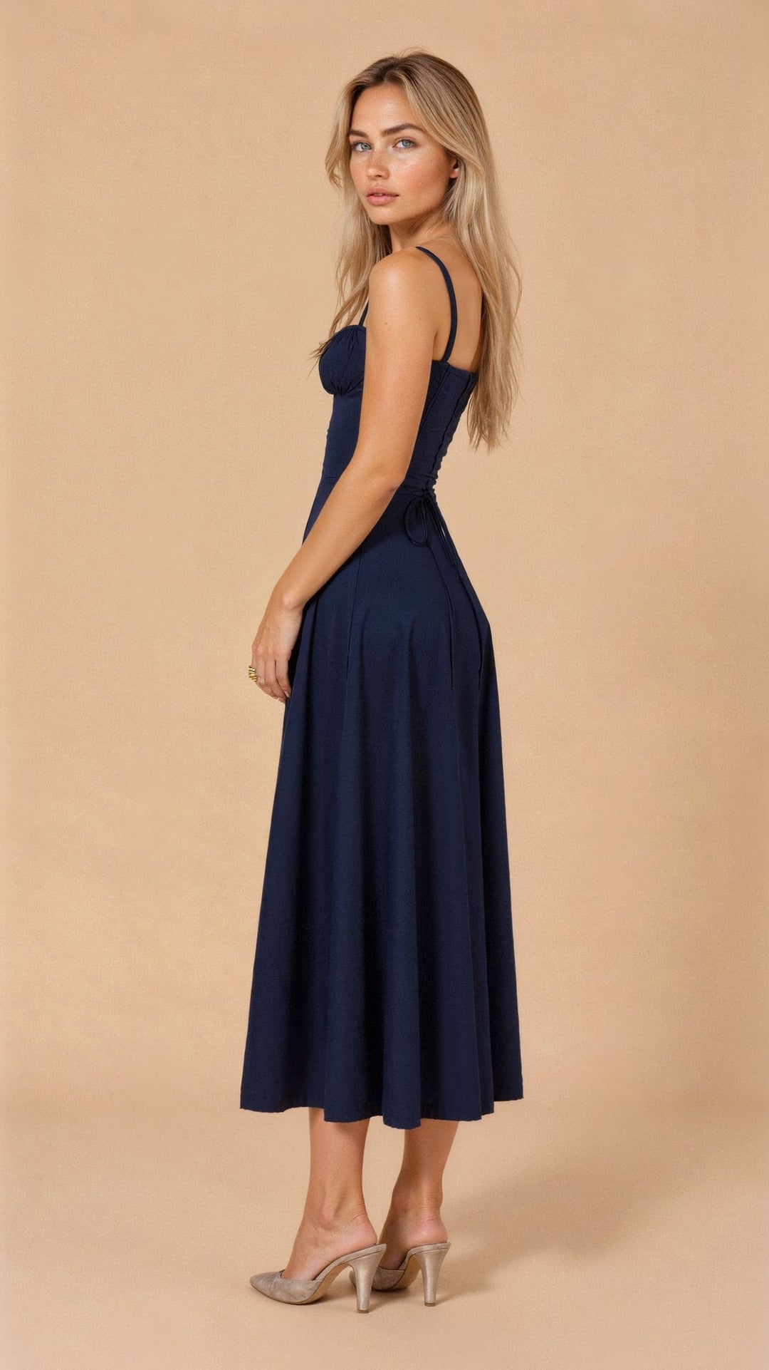 Elina™ | Body-hugging dress