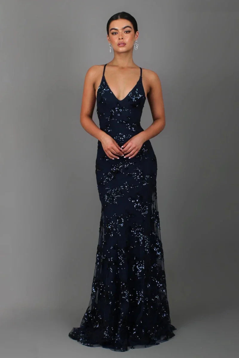 Nora - Elegant floor-length evening gown with sequin embellishment
