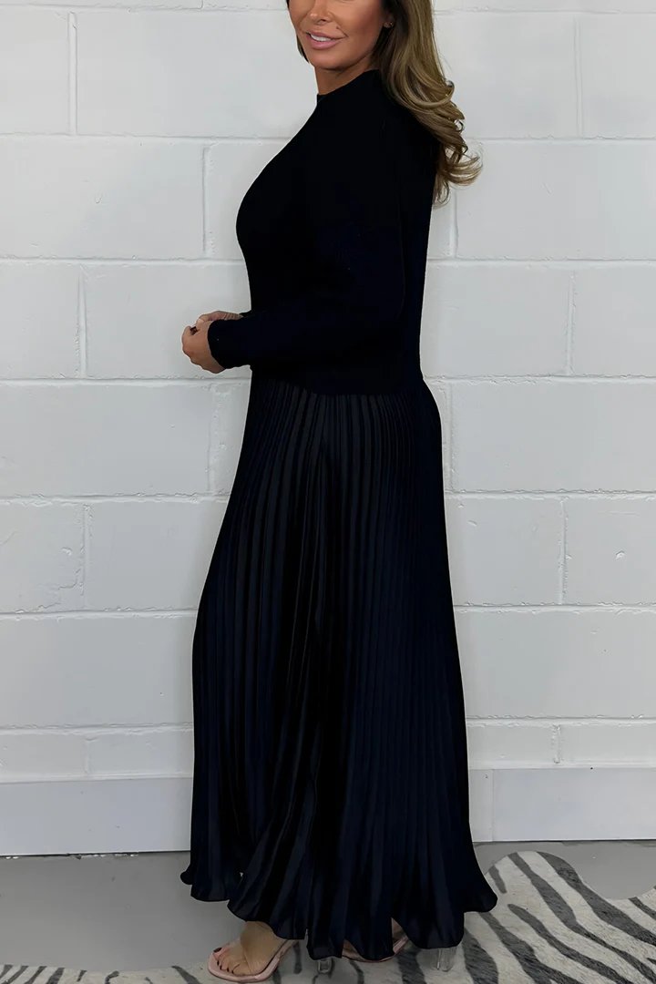 Dorotea - Long Sweater With Pleated Skirt