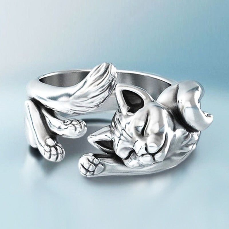 Adjustable Cat-Inspired Ring Accessory