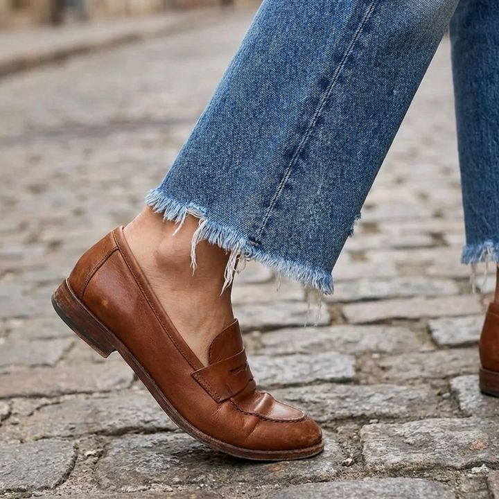 Retro Short Straight Jeans for Women