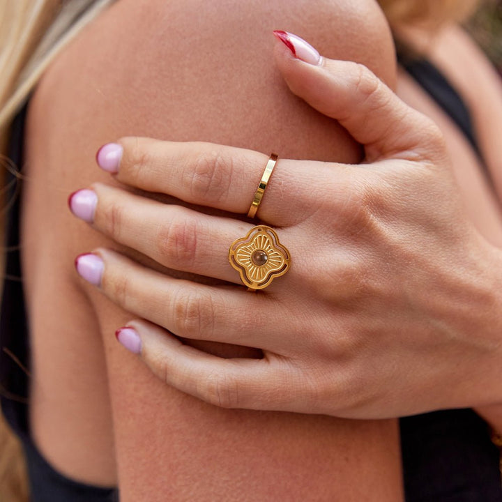 Lucky Flower Ring Tiger Eye