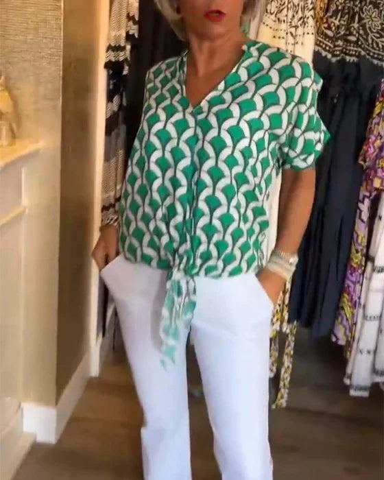Bella™ - Casual V-Neck Print Top