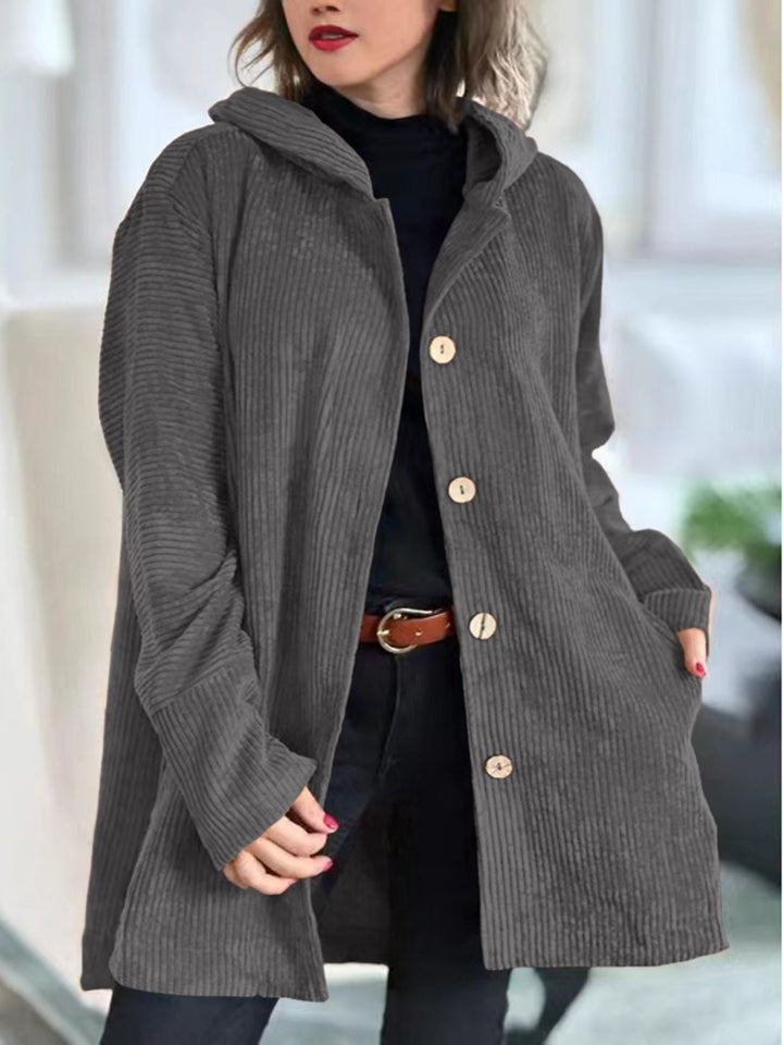 Women's hooded jacket with pockets and buttons