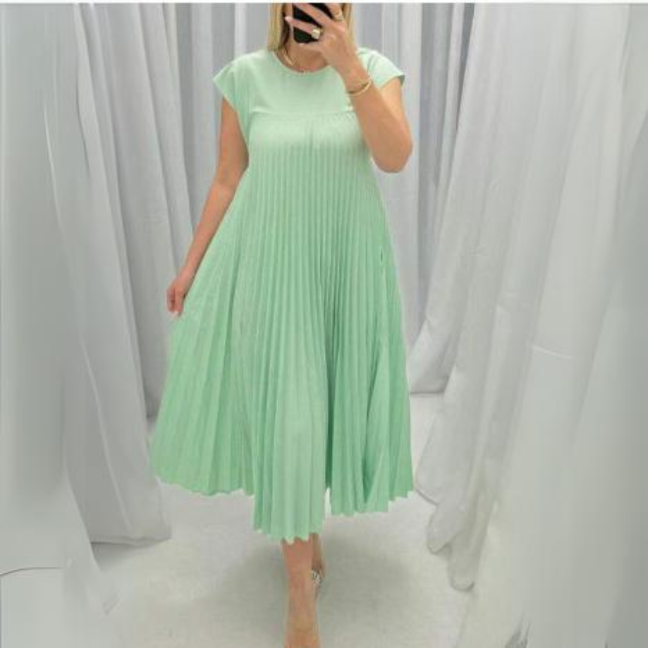 Alexa - Light and Fresh Pleated Dress