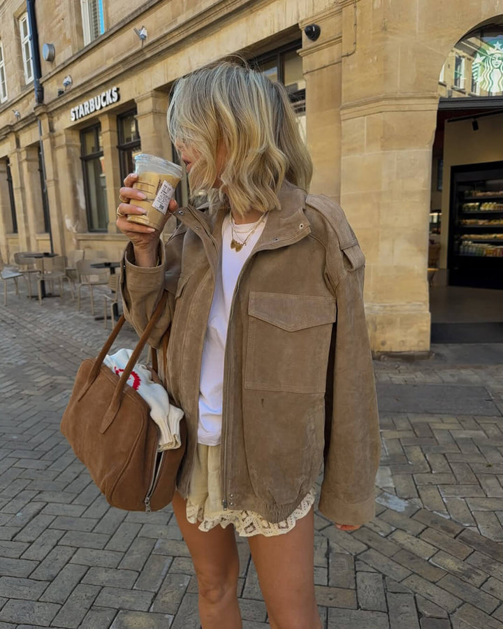 Women’s bomber jacket with long sleeves and pockets